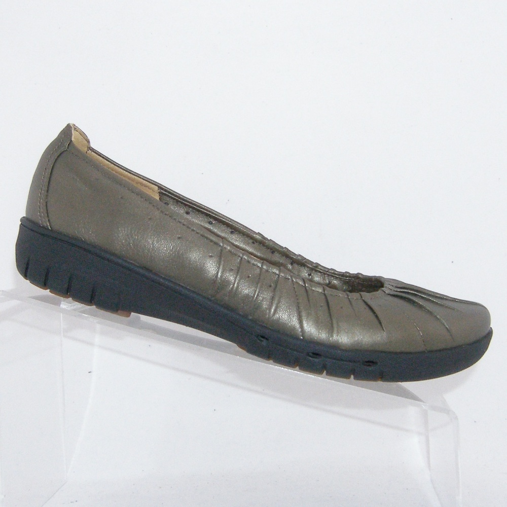 Clarks Unstructured 'Un.Beam' green loafers 7M